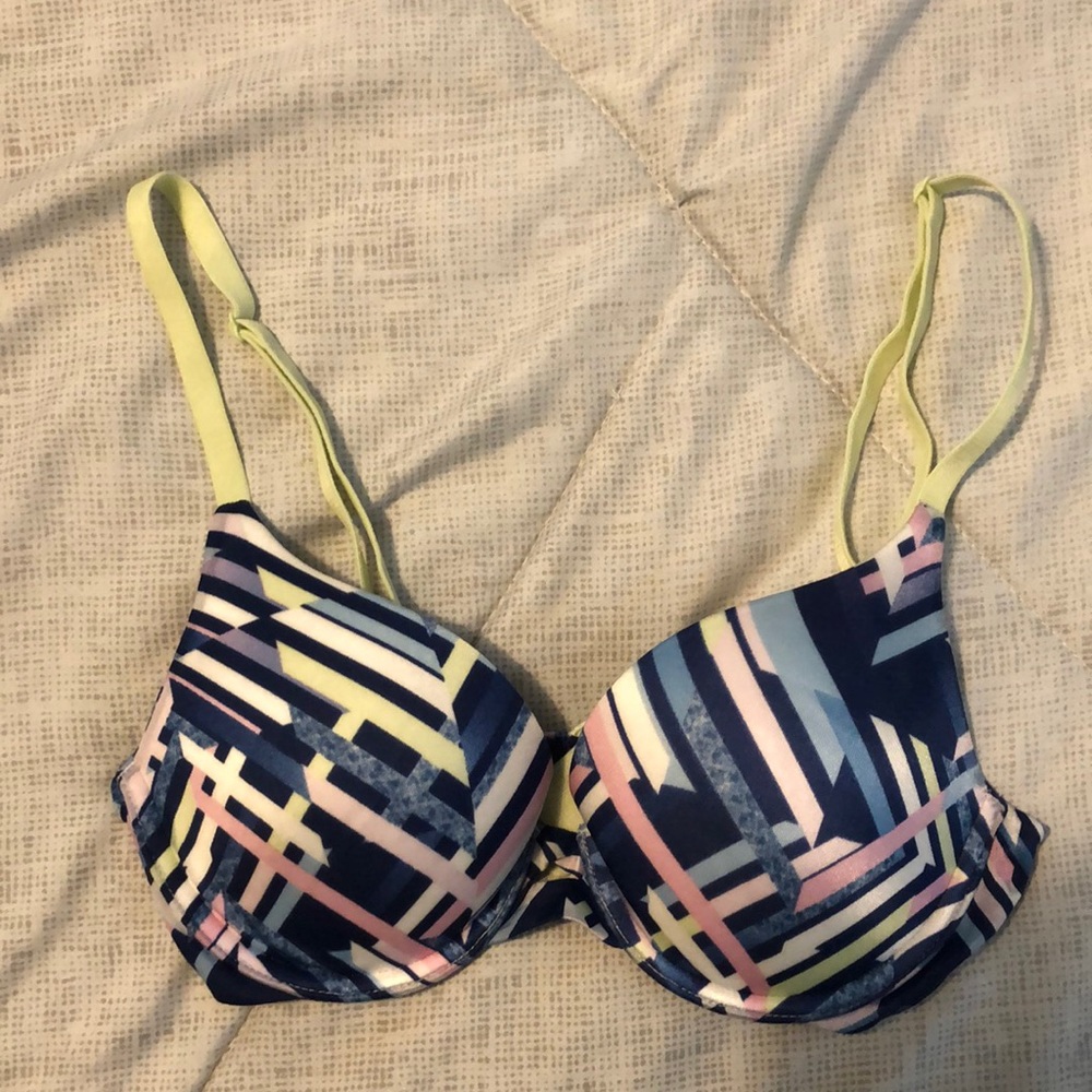 Victoria’s Secret Perfect Shape Bra 32B